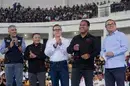 Miniatura de El gobernador de Chiapas, Eduardo Ramírez Aguilar, en la entrega de chips del programa 'Conecta Chiapas'